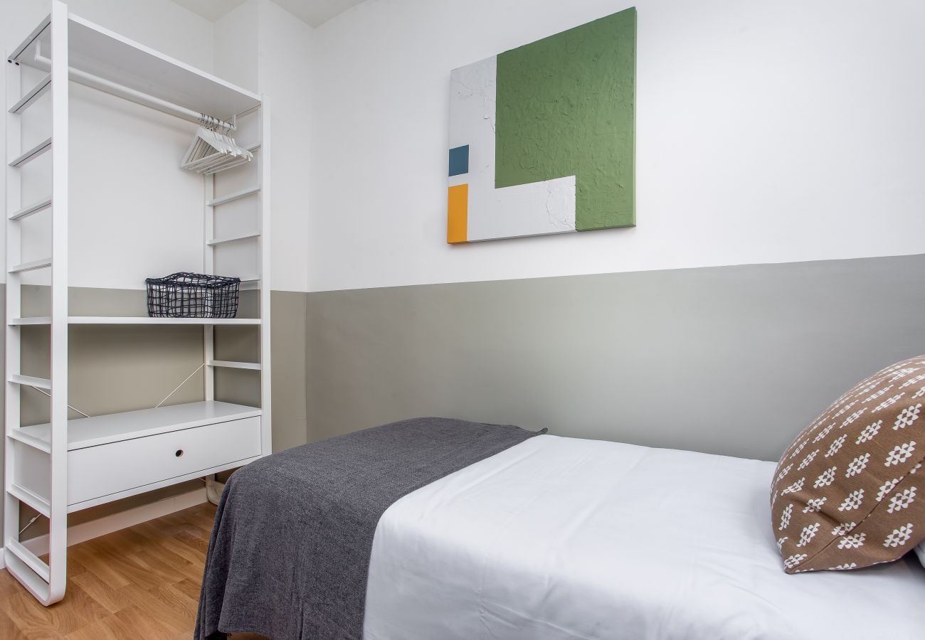 Apartamento en Barcelona - OLA LIVING MUSIC P2 Apartamento en Barcelona - OLA LIVING MUSIC P2