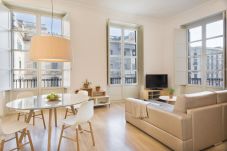 Apartamento en Barcelona - OLA LIVING BISBE SQUARE VIEW 1