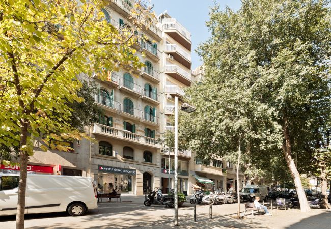 Apartamento en Barcelona - OLA LIVING ENRIC GRANADOS Apartamento en Barcelona - OLA LIVING ENRIC GRANADOS