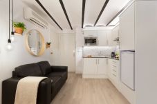 Estudio en Barcelona - OLA LIVING BORN 2