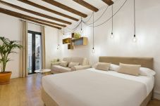 Estudio en Barcelona - OLA LIVING BORN 6