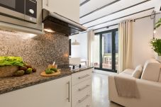 Estudio en Barcelona - OLA LIVING BORN 10 ATTIC