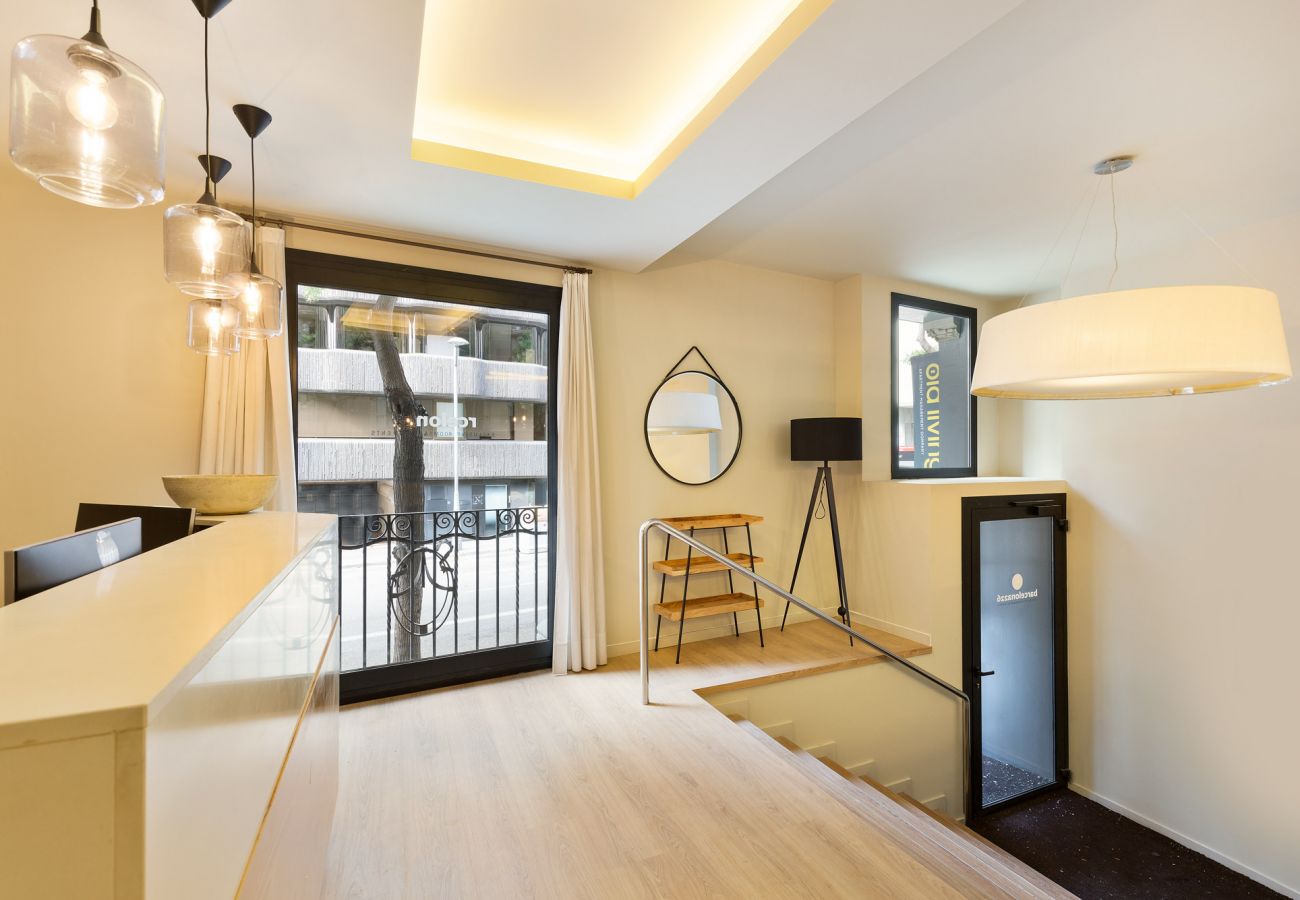 Alquiler por habitaciones en Barcelona - Ola Living Hostal Diagonal 10 Individual