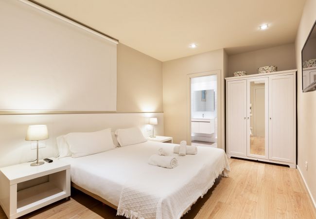 Alquiler por habitaciones en Barcelona - Ola Living Hostal Diagonal 11