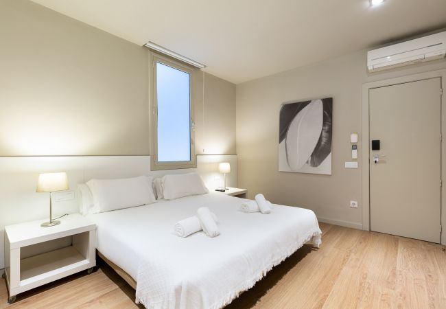 Alquiler por habitaciones en Barcelona - Ola Living Hostal Diagonal 11