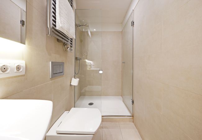 Apartamento en Barcelona - OLA LIVING BOQUERIA 3 Apartamento en Barcelona - OLA LIVING BOQUERIA 3
