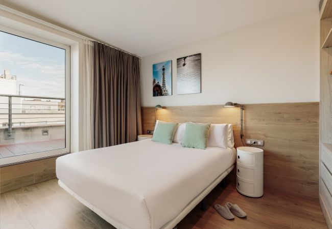 Apartamento en Barcelona - OLA LIVING BOQUERIA 7 ATIC Apartamento en Barcelona - OLA LIVING BOQUERIA 7 ATIC