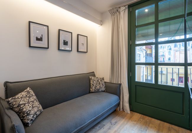 Estudio en Barcelona - OLA LIVING BATLLO ATTIC Estudio en Barcelona - OLA LIVING BATLLO ATTIC