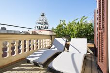 Ferienwohnung in Barcelona - OLA LIVING BISBE ATTIC STREET VIEW