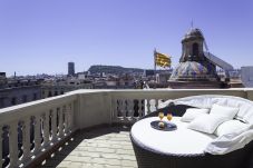 Ferienwohnung in Barcelona - OLA LIVING BISBE ATTIC SQUARE VIEW