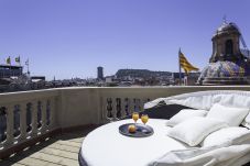 Ferienwohnung in Barcelona - OLA LIVING BISBE ATTIC SQUARE VIEW