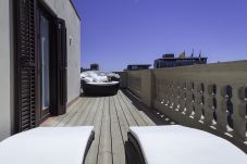 Ferienwohnung in Barcelona - OLA LIVING BISBE ATTIC SQUARE VIEW