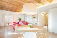 Wohnung in Barcelona - OLA LIVING BISBE SQUARE VIEW 3