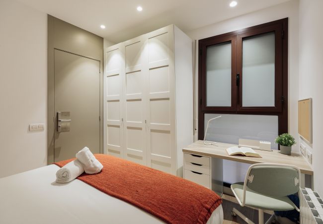 Ferienwohnung in Barcelona - OLA LIVING BALMES E2 Ferienwohnung in Barcelona - OLA LIVING BALMES E2