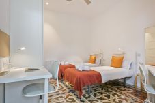 Zimmeranmietung in Barcelona - Balmes Habitación Doble para 2 personas Con Balcón