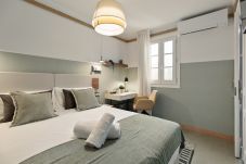 Zimmeranmietung in Barcelona - Casa Consell de Cent Doble con Baño Privado