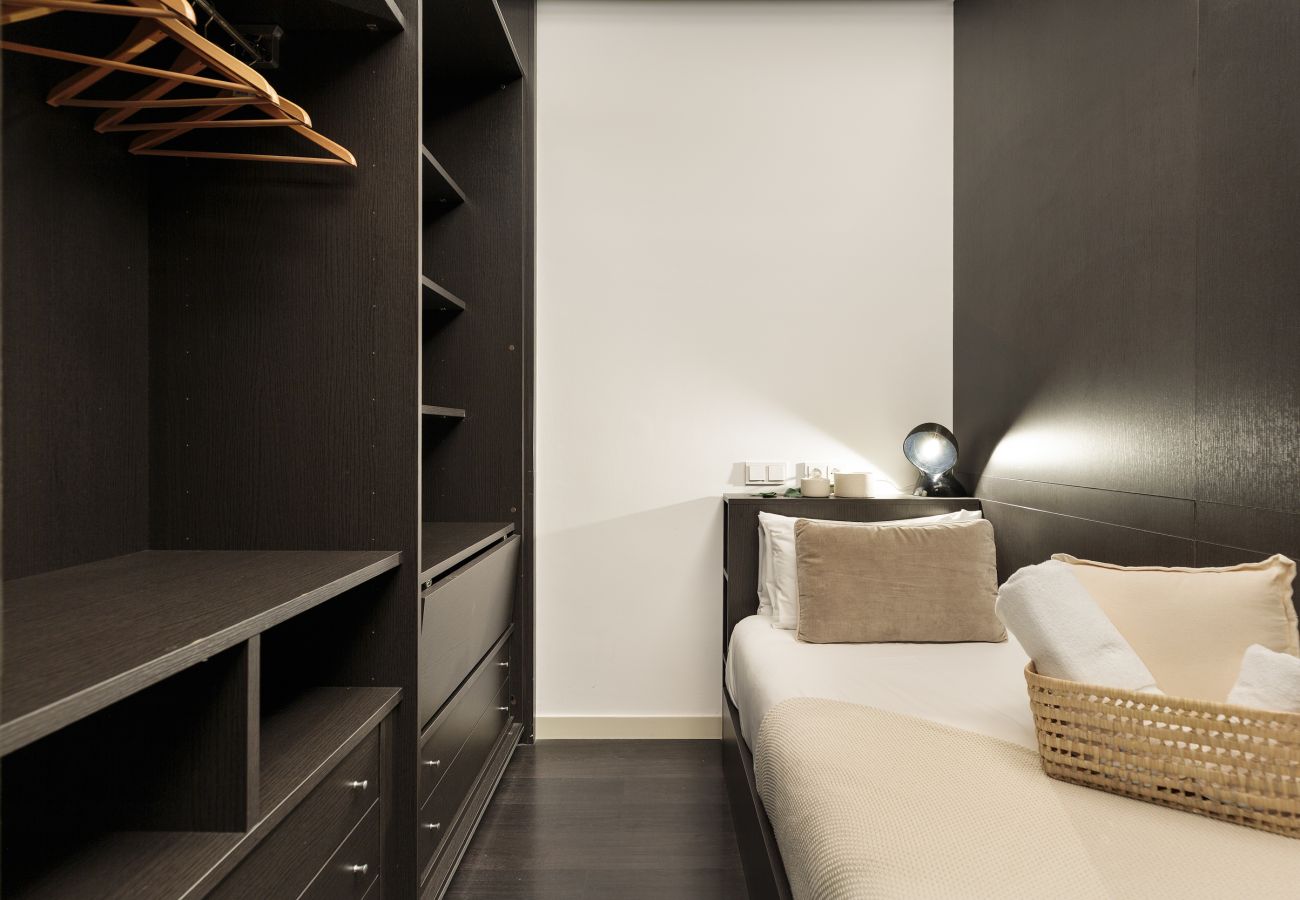 Ferienwohnung in Barcelona - OLA LIVING PETRITXOL LA BOQUERIA