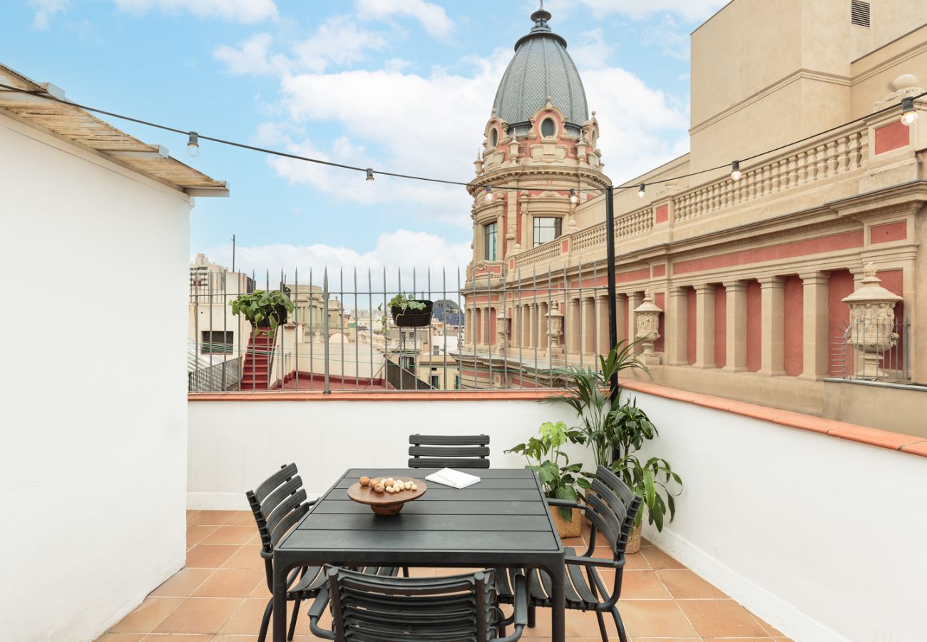 Ferienwohnung in Barcelona - OLA LIVING SANTA ANNA ATTIC