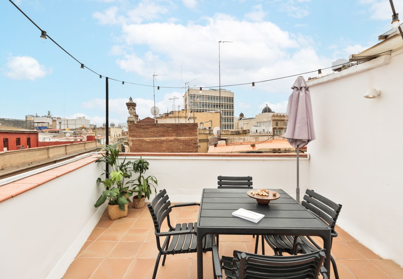 Ferienwohnung in Barcelona - OLA LIVING SANTA ANNA ATTIC