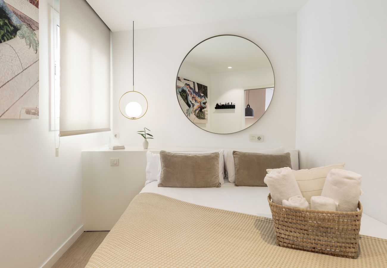 Ferienwohnung in Barcelona - OLA LIVING SANTA ANNA ATTIC