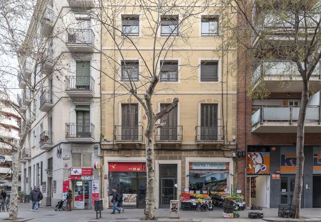 Ferienwohnung in Barcelona - OLA LIVING CONSELL DE CENT 7