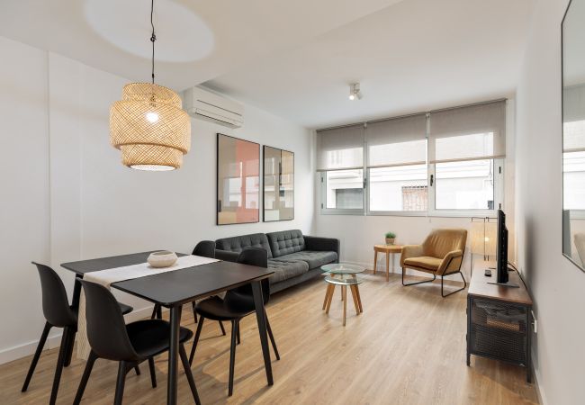 in Barcelona - OLA LIVING POBLENOU BEACH 1