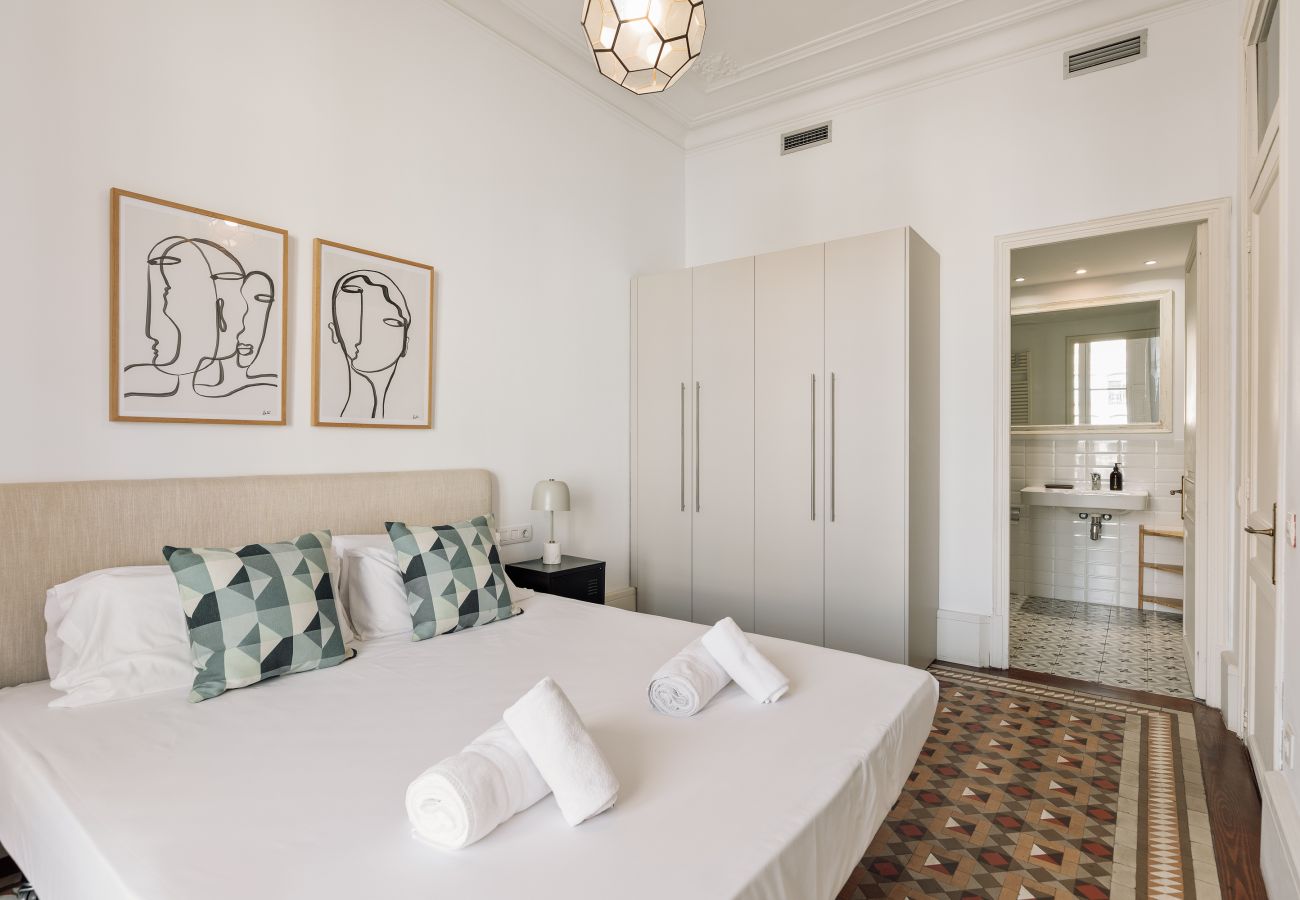Ferienwohnung in Barcelona - OLA LIVING ARC DE TRIOMF 101