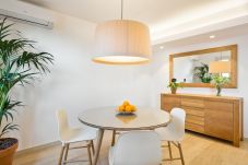 Apartment in Barcelona - OLA LIVING BISBE STREET VIEW 4