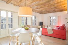 Apartment in Barcelona - OLA LIVING BISBE SQUARE VIEW 3