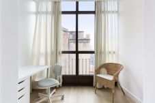 Apartment in Barcelona - OLA LIVING BALMES 3
