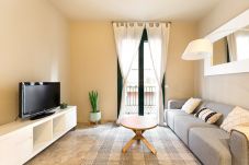 Apartment in Barcelona - OLA LIVING MERCE MAR 4