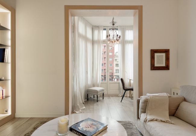 Apartment in Barcelona - OLA LIVING ENRIC GRANADOS Apartment in Barcelona - OLA LIVING ENRIC GRANADOS