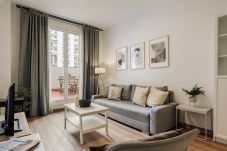 Apartment in Barcelona - OLA LIVING SANT ANTONI E3
