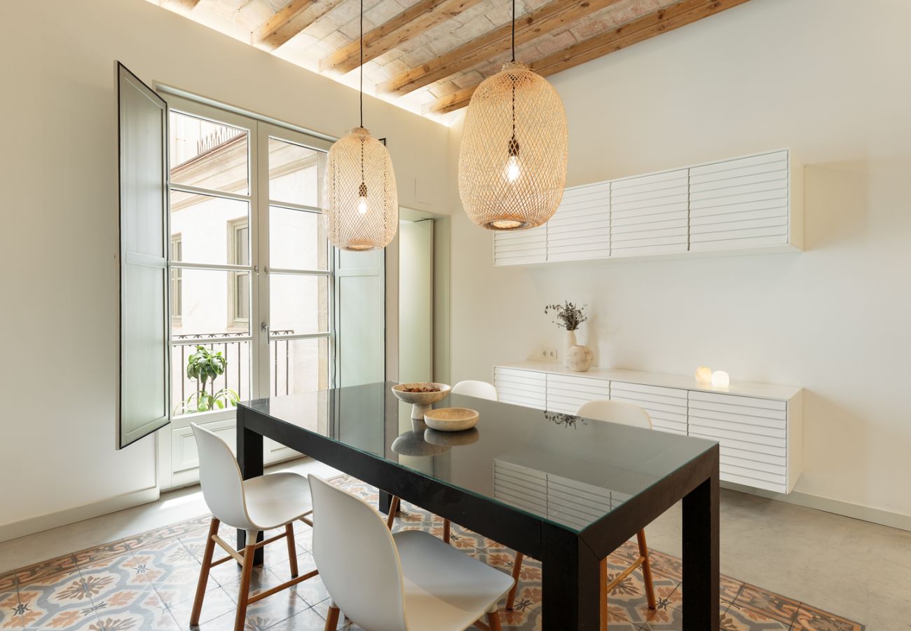 Apartment in Barcelona - OLA LIVING PETRITXOL LES RAMBLES