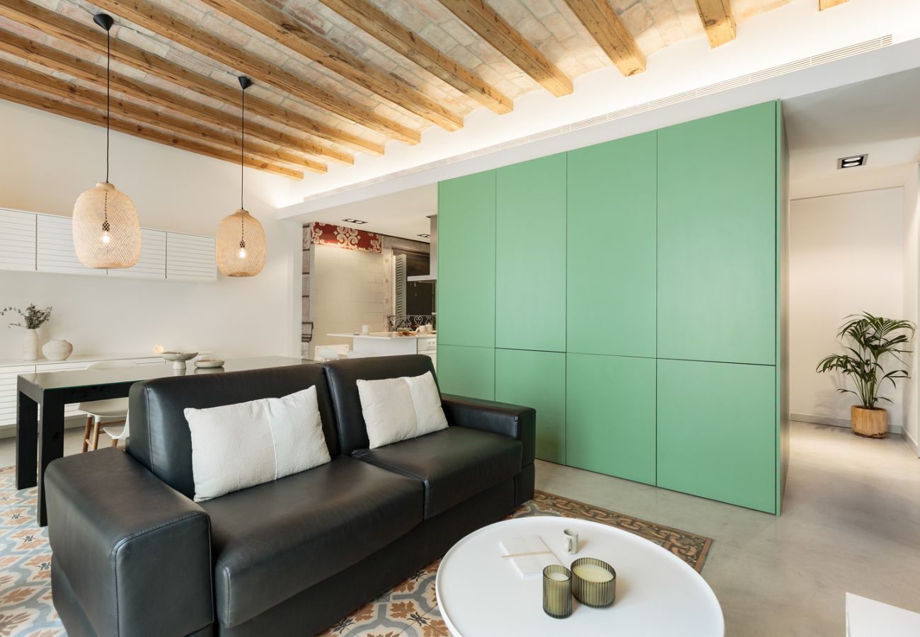 Apartment in Barcelona - OLA LIVING PETRITXOL LES RAMBLES