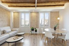 Apartment in Barcelona - OLA LIVING CALABRIA 2