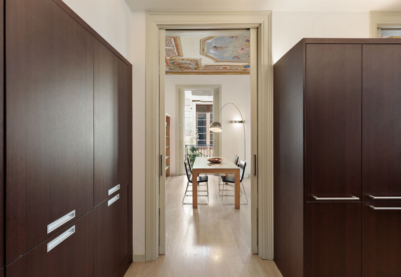 Apartment in Barcelona - OLA LIVING PETRITXOL BARRI GÒTIC