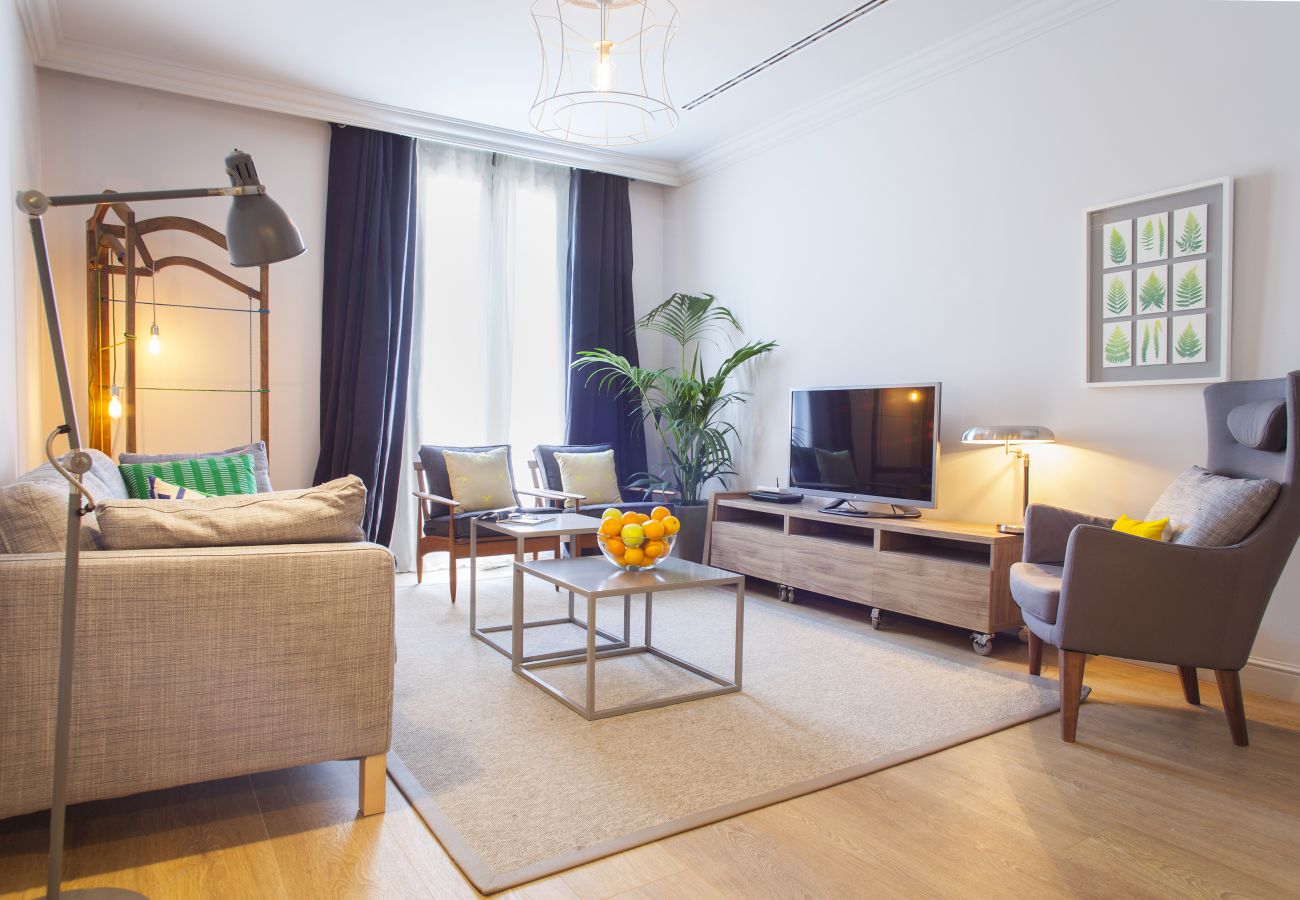 Apartment in Barcelona - OLA LIVING BROTO