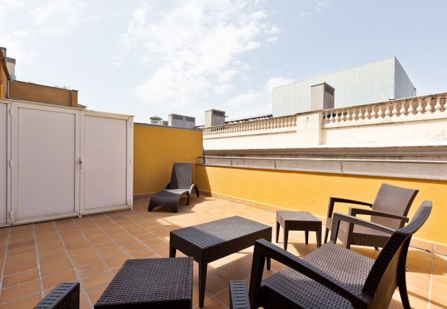 Apartment in Barcelona - OLA LIVING MERCE AIRE 2
