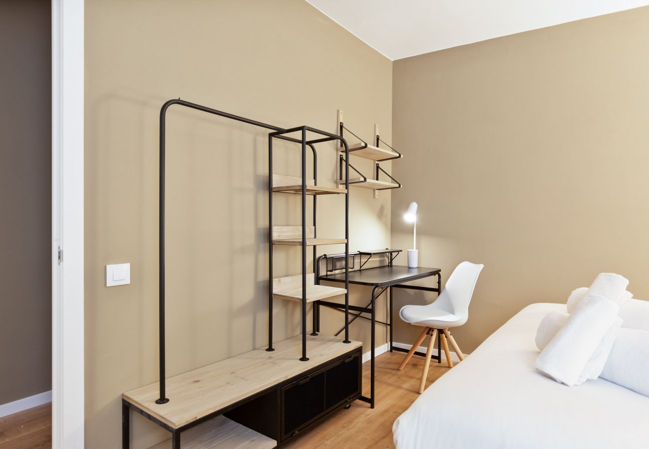 Apartment in Barcelona - Ola Living Diagonal B 4-2
