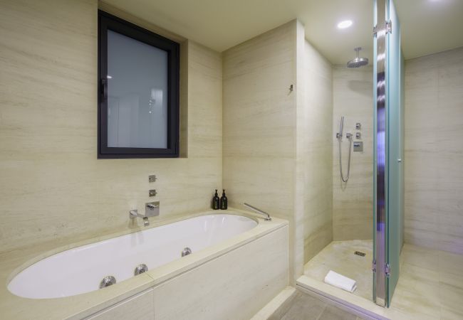 Apartment in Barcelona - OLA LIVING PASEO DE GRACIA 2