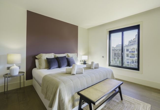 Apartment in Barcelona - OLA LIVING PASEO DE GRACIA 1