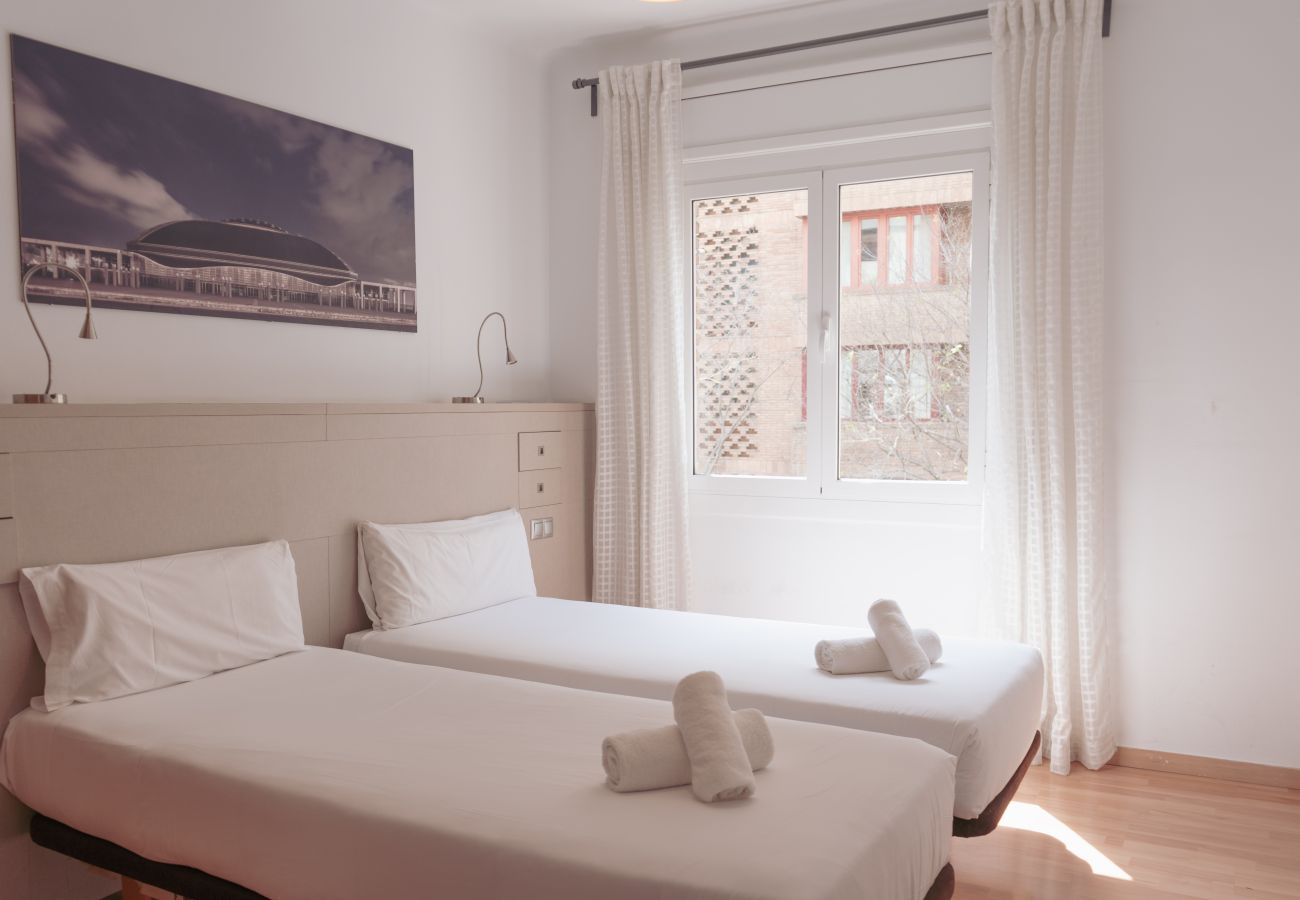 Apartment in Barcelona - OLA LIVING SAGRADA FAMILIA 1