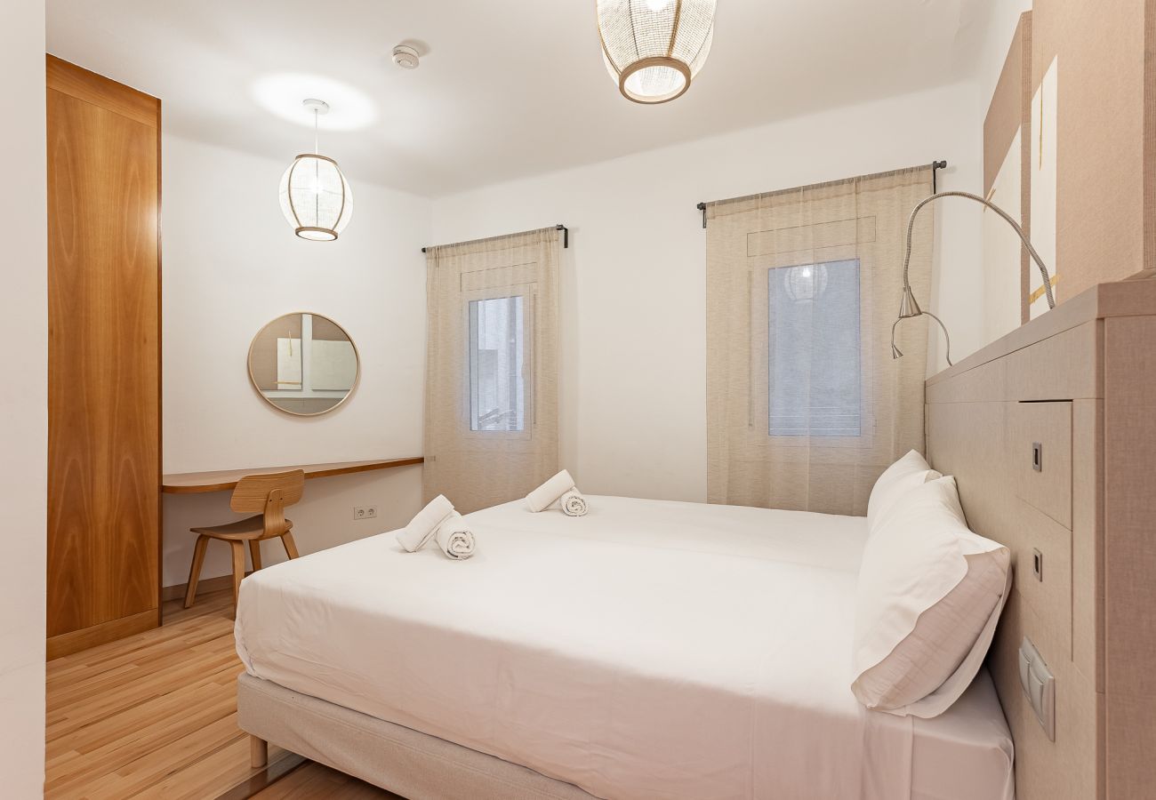 Apartment in Barcelona - OLA LIVING SAGRADA FAMILIA 1