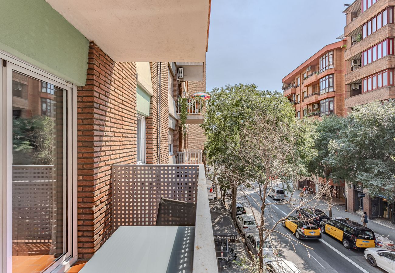 Apartment in Barcelona - OLA LIVING SAGRADA FAMILIA 1