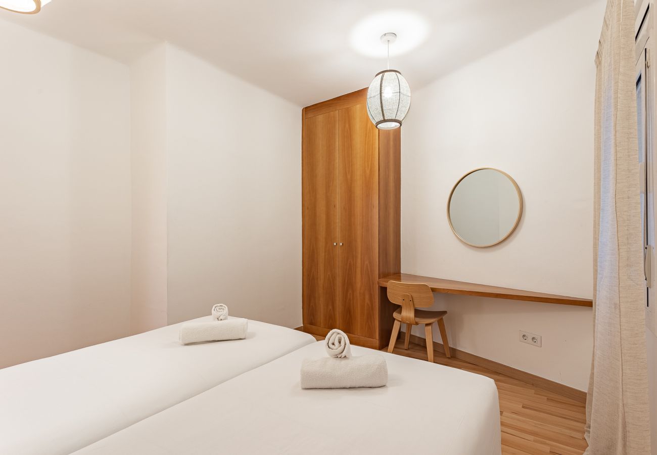 Apartment in Barcelona - OLA LIVING SAGRADA FAMILIA 1