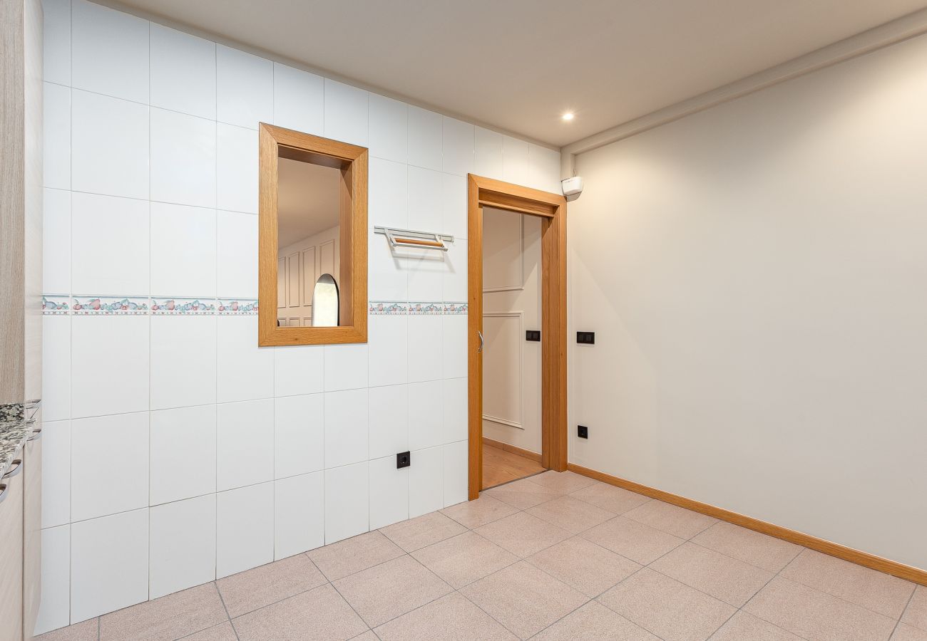 Apartment in Barcelona - OLA LIVING CONSELL DE CENT 5