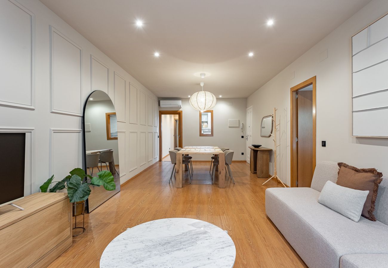 Apartment in Barcelona - OLA LIVING CONSELL DE CENT 5