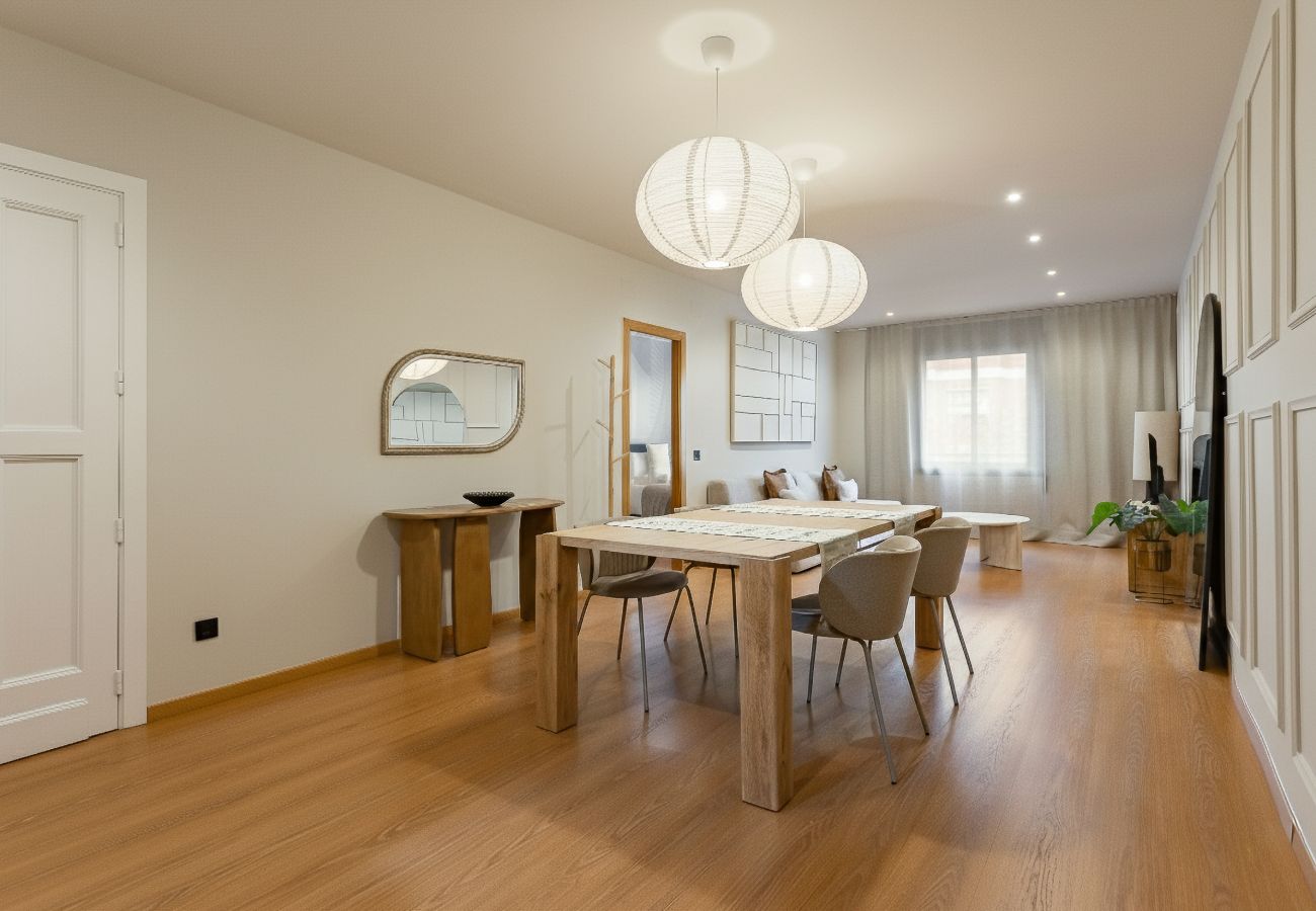 Apartment in Barcelona - OLA LIVING CONSELL DE CENT 5