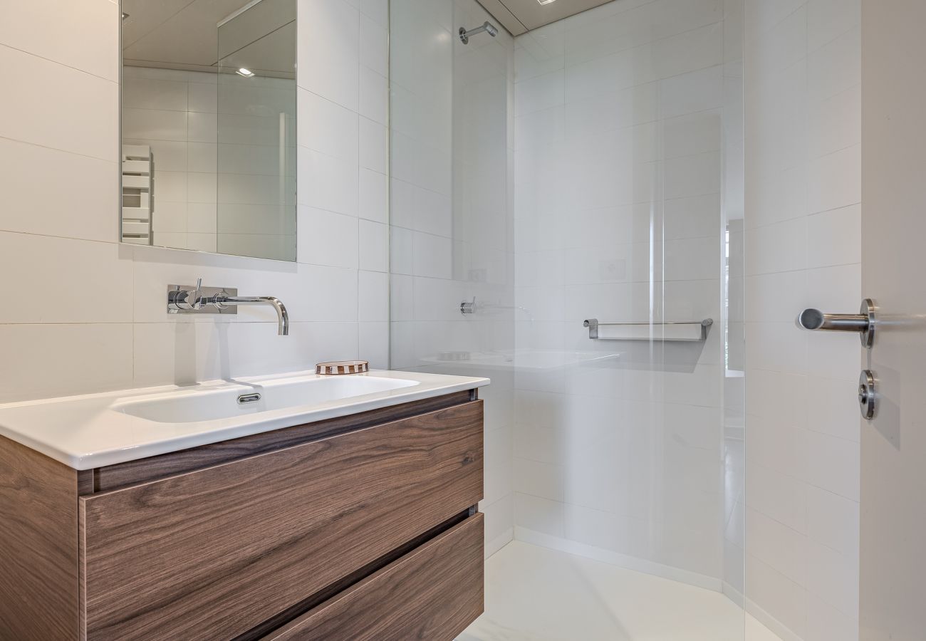 Apartment in Barcelona - OLA LIVING PASEO DE GRACIA 3